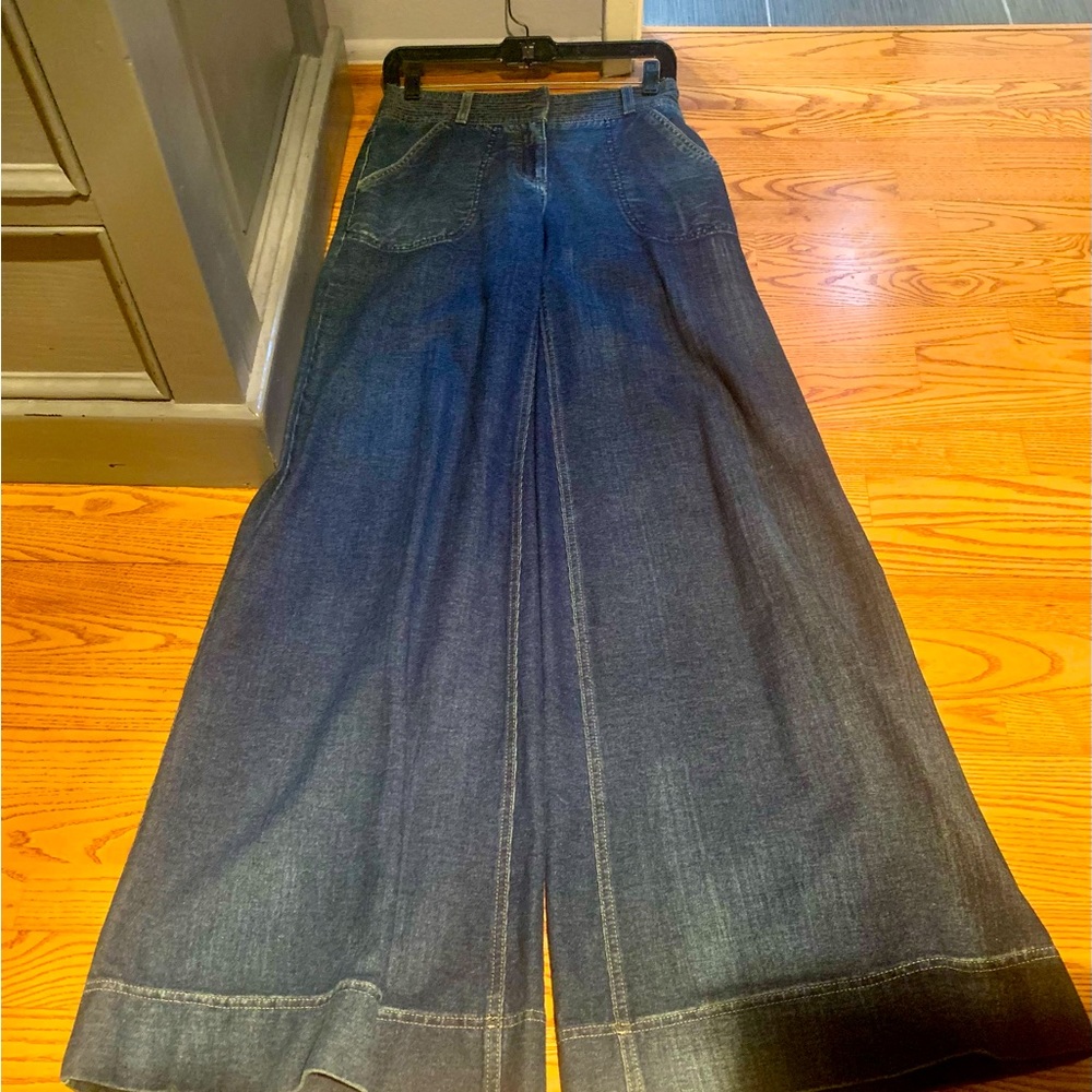 Diane Von Furstenberg Wide Leg Jersey Denim pants!